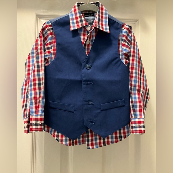 Nautica 3 Piece Suit - Picture 7 of 10